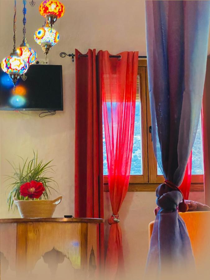 Casas Cueva El Castano Guest House Pampaneira Ngoại thất bức ảnh