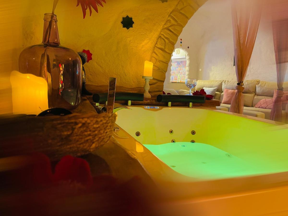 Casas Cueva El Castano Guest House Pampaneira Ngoại thất bức ảnh