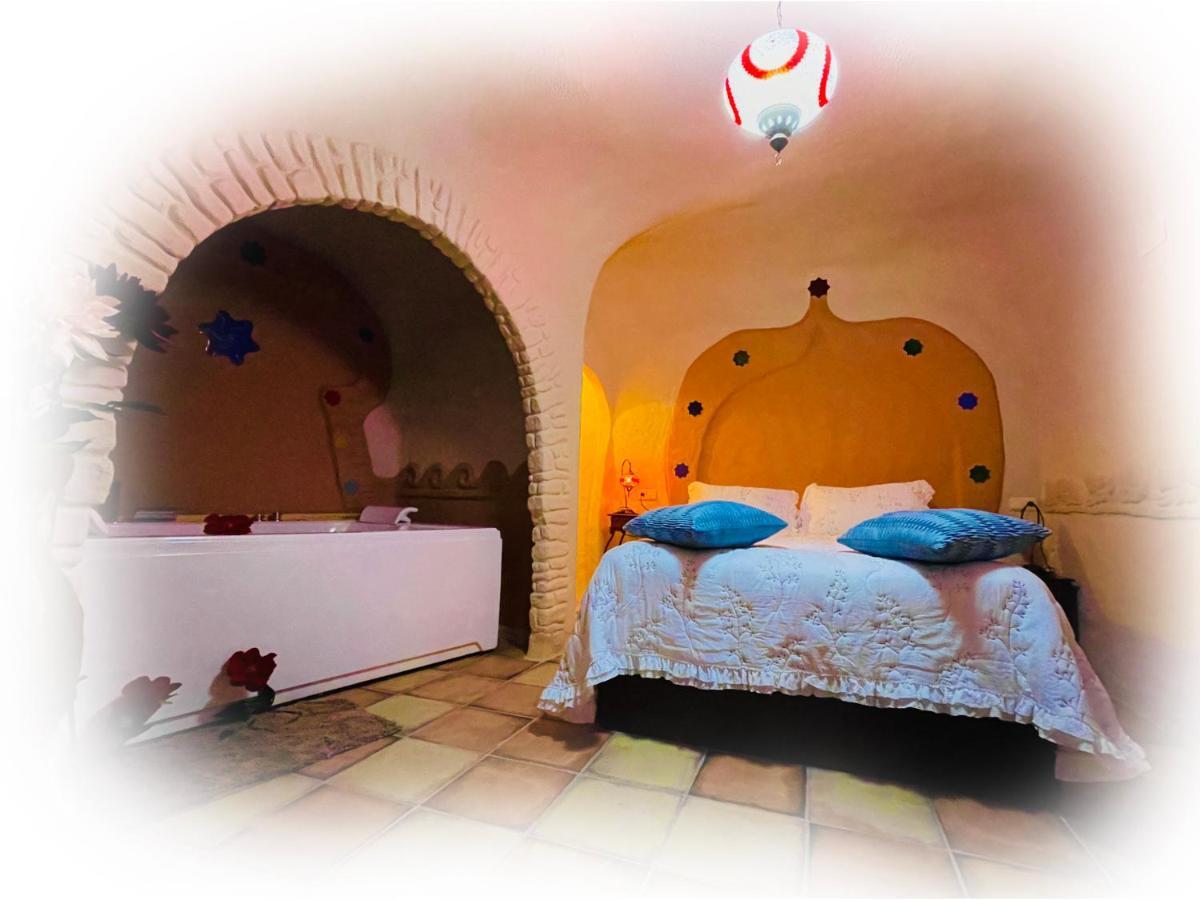 Casas Cueva El Castano Guest House Pampaneira Ngoại thất bức ảnh