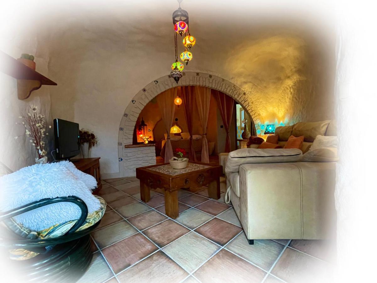 Casas Cueva El Castano Guest House Pampaneira Ngoại thất bức ảnh